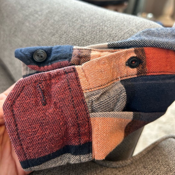 American Eagle Outfitters Heritage Flannel Shirt - Picture 4 of 10